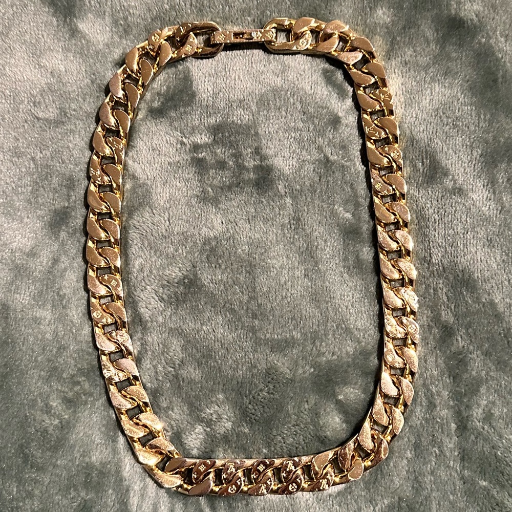 Louis Vuitton “Chains Link” Necklace